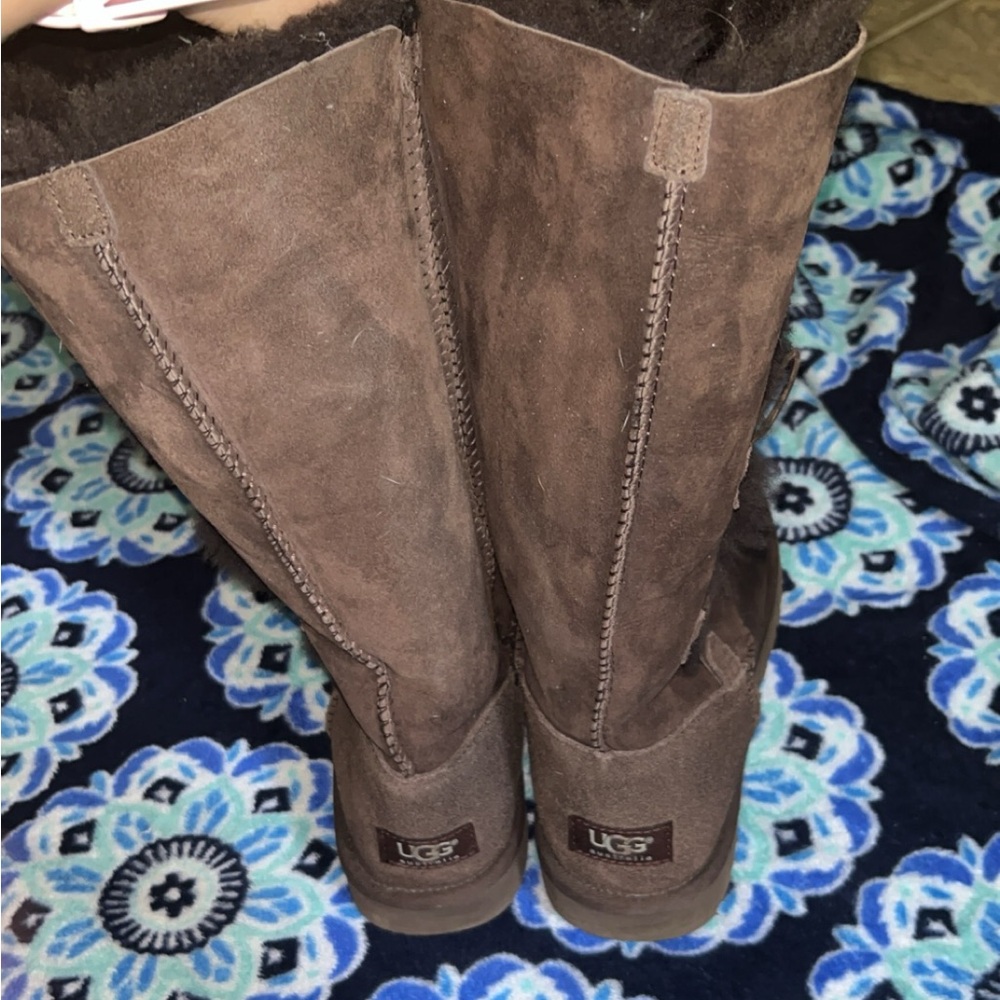Ugg boots size 9